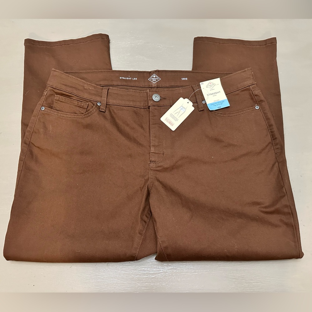 St John's Bay Jeans Women's 18 WS Straight Leg Brown Stretch Denim Mid Rise NWT